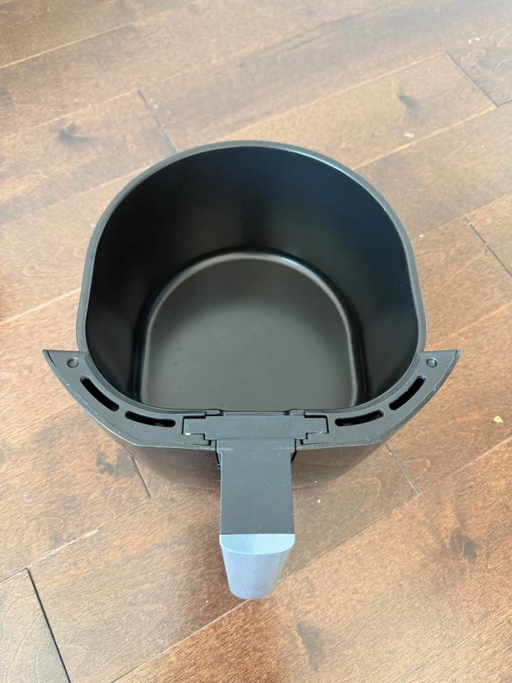 Proctor Silex Air Fryer (2.2 qt) - photo 4