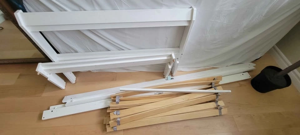 Ikea single bed - Slats included - no Mattress - photo 2
