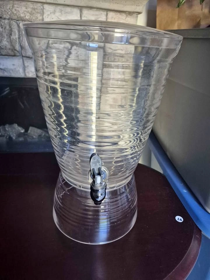 Clear Ribbed Plastic Beverage Dispenser