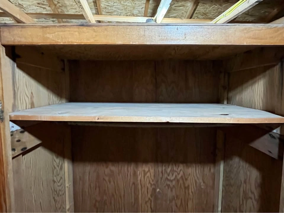 Giant wooden wardrobe - photo 3