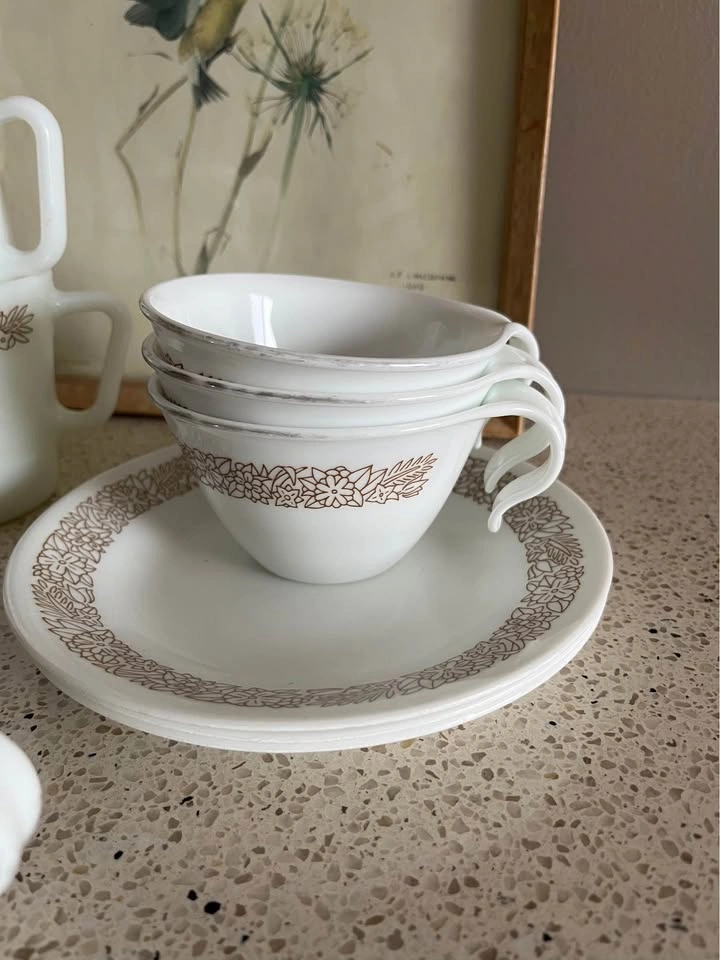 Corelle Woodland dishes - photo 4