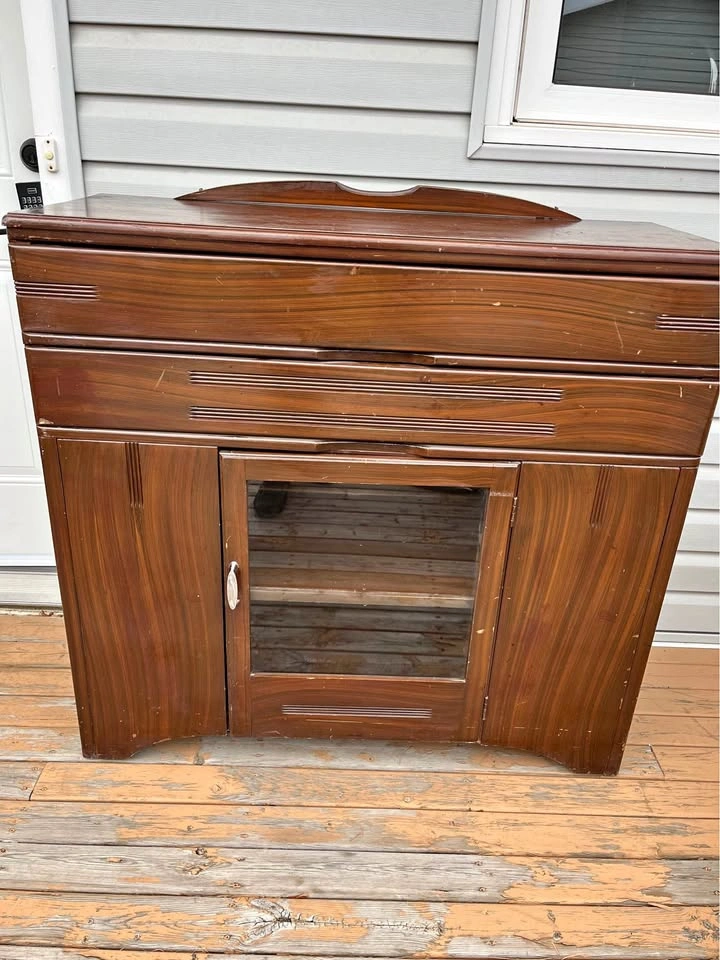 Vintage buffet