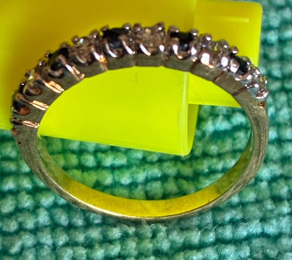 Beautiful Silver-Tone Purple Costume Eternity Ring – Size 8 - photo 2