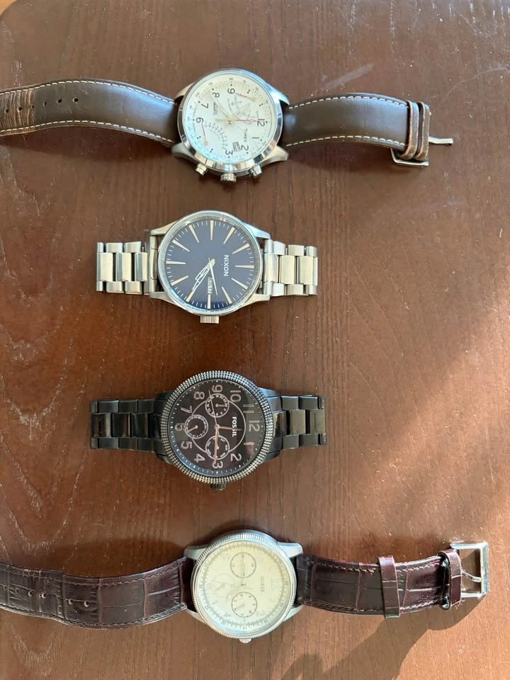Nixon, Fossil, Guess, and Timex Men's Watch Collection - photo 5