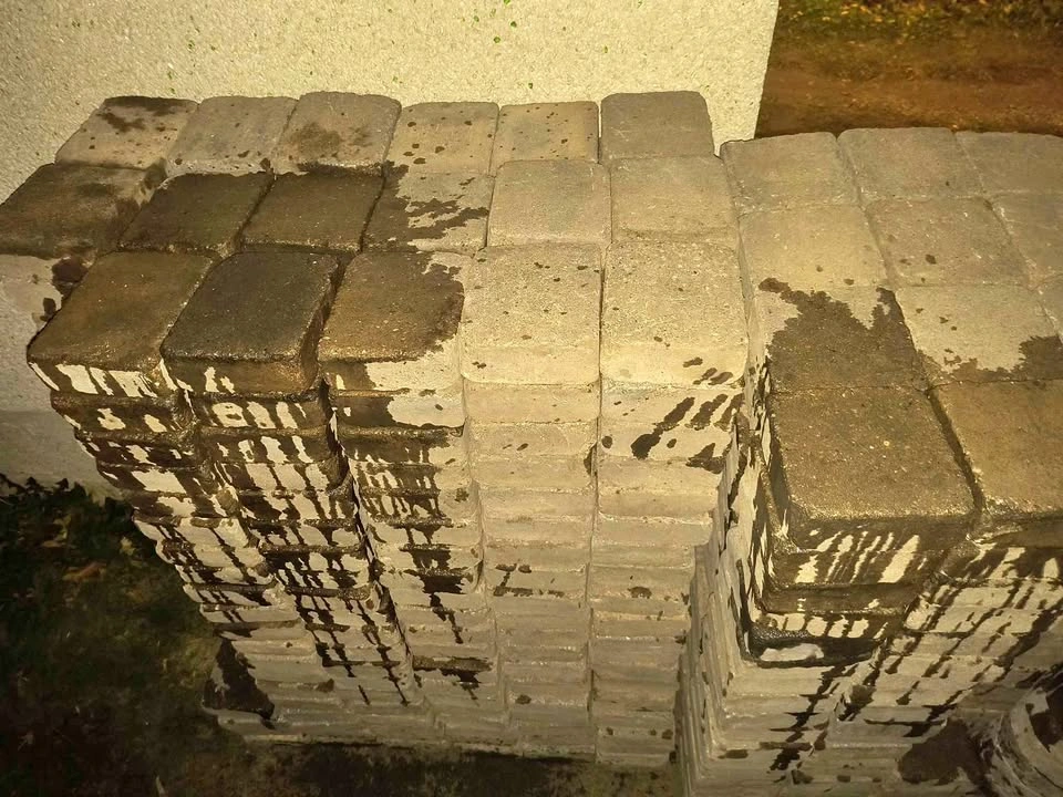 Brown Roman pavers