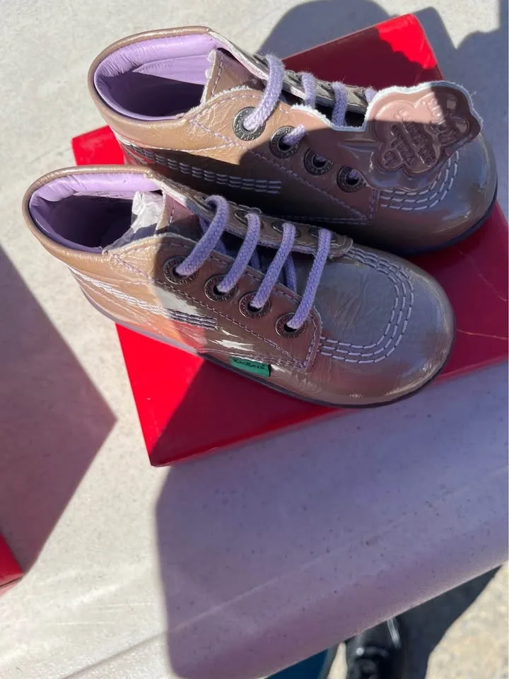 Kickers Billy4 Patent Leather Booty cash & pick up only - photo 3