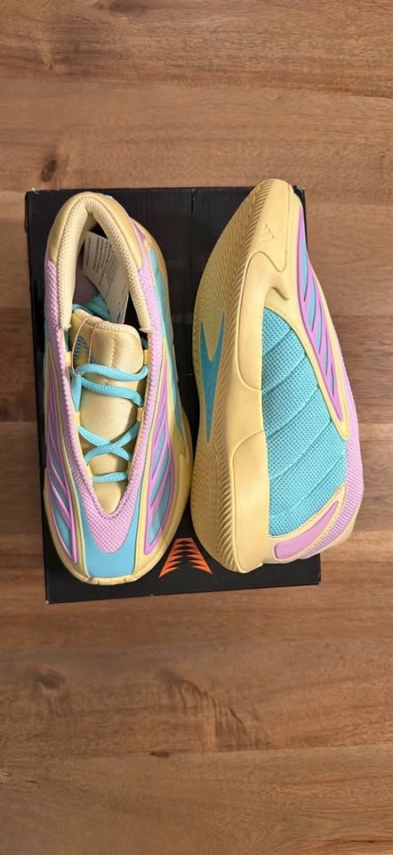 adidas Anthony Edwards 2 Low Size 2.5US