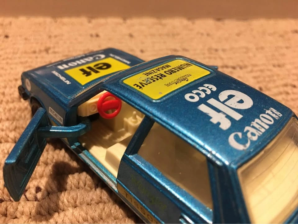 Matchbox Lesney Super Kings Peugeot 305 - photo 5