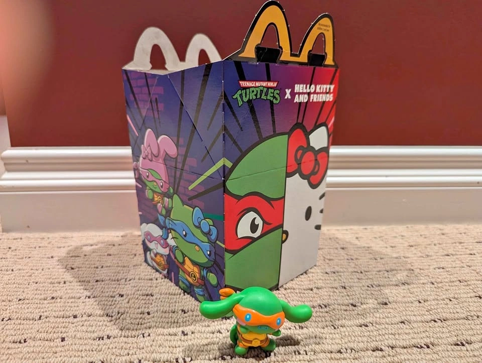 Hello Kitty x TMNT | McDonalds Happy Meal Toy