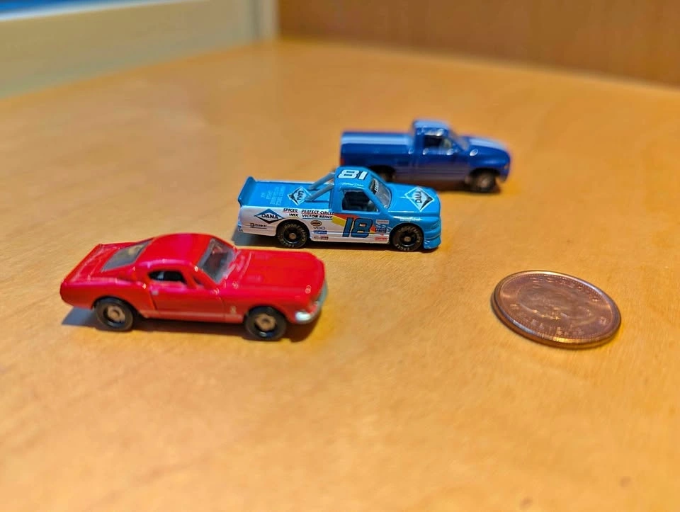 Micro Diecast Nascar Dodge Ram & Mustang Cobra