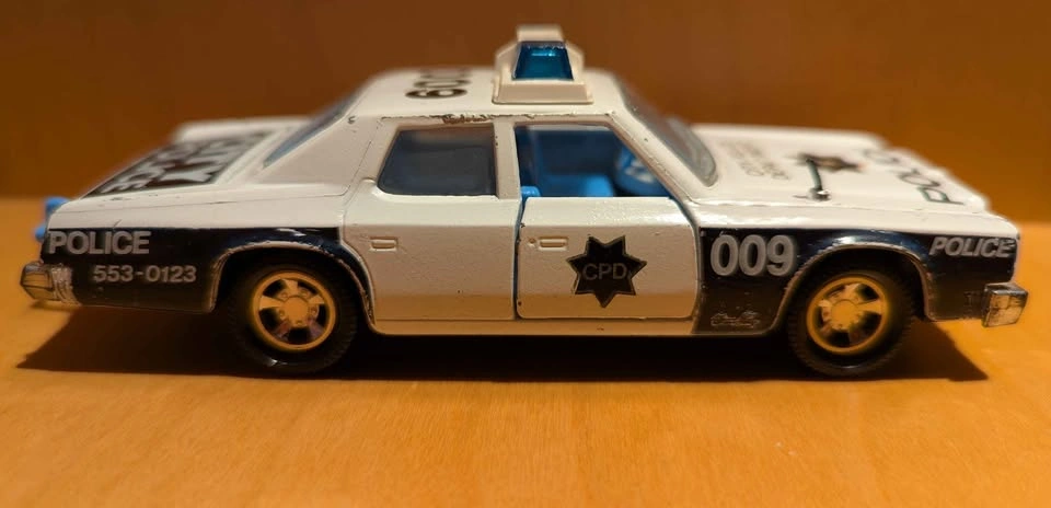 Matchbox Super Kings Plymouth Gran Fury | Made in England - photo 2