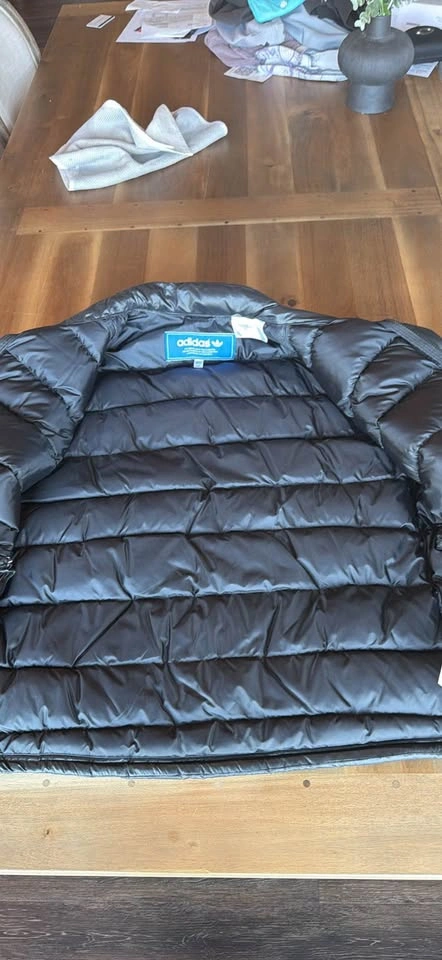 Vintage Adidas Originals Black Puffer Vest Size Large - photo 4