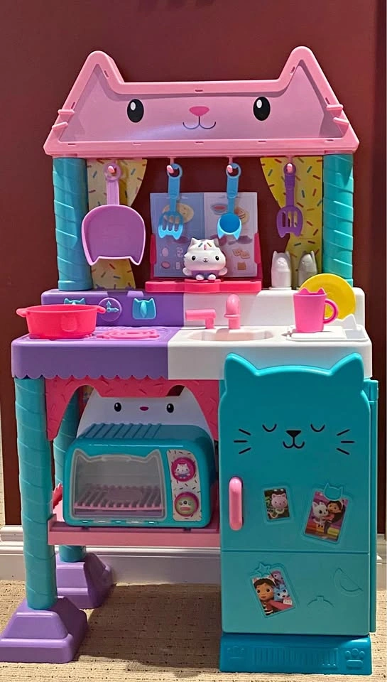 Gabby's Dollhouse Cakey Kitchen | South Surrey / White Rock