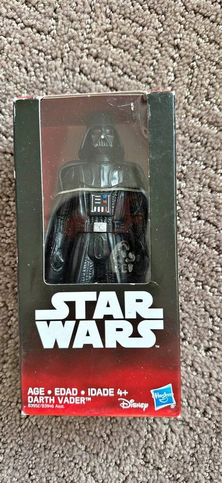 Hasbro Star Wars Return of the Jedi 6-Inch Darth Vader Action Fi