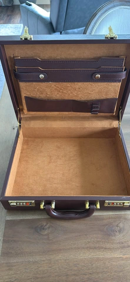 New Travis Scott Utopia Briefcase - photo 3