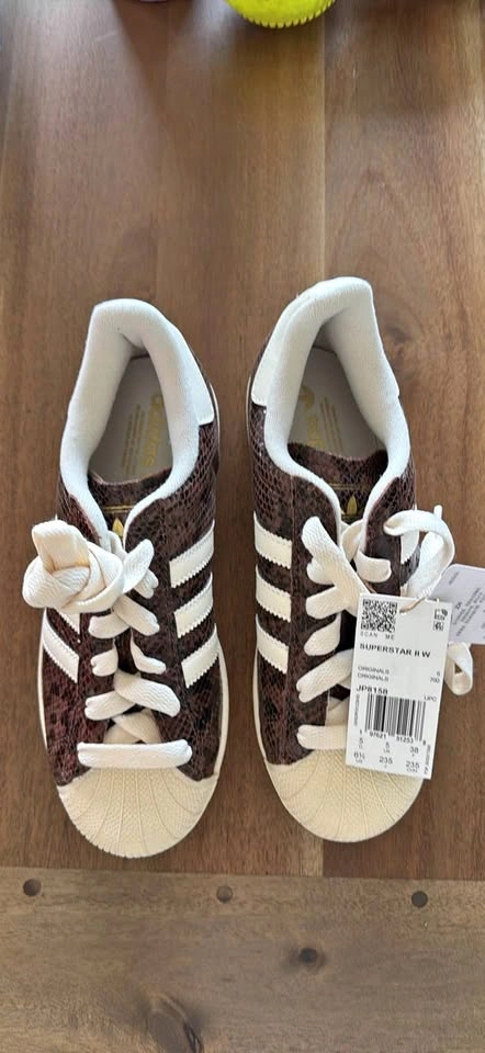 New Adidas Superstar II W Snakeskin Sneakers size US 6.5