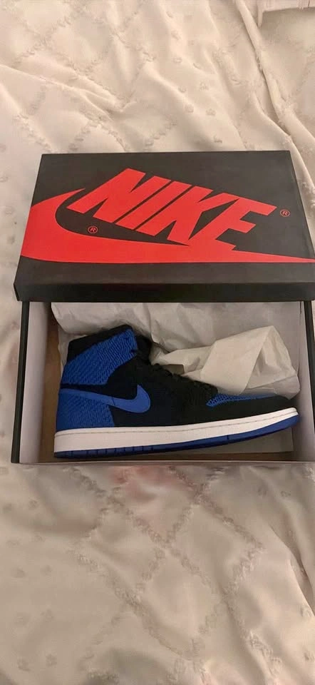 Authentic New Nike Air Jordan 1 Retro High Flyknit Royal 10.5
