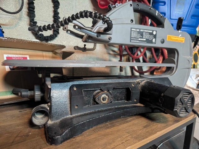 Max Scroll Saw - photo 2