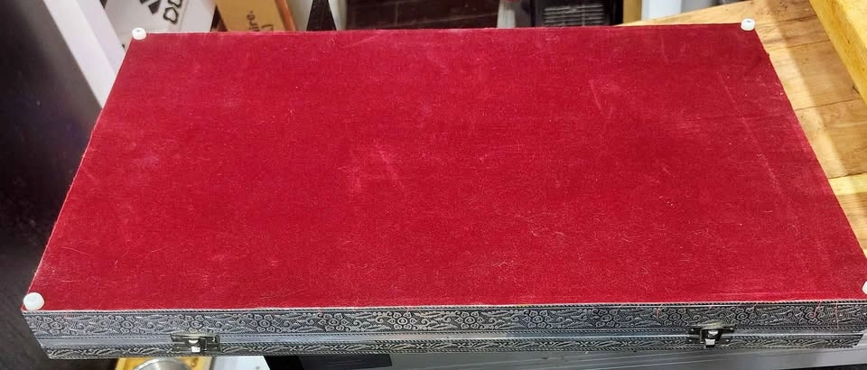 VERY LARGE JEWEL CASE - photo 5