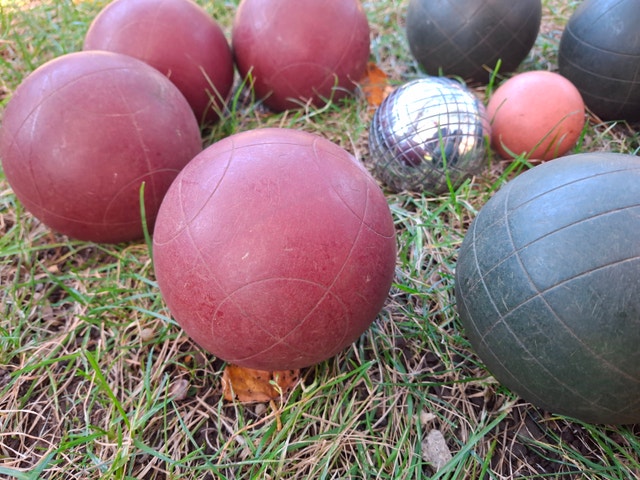 Vintage Bocce Ball Set - photo 2