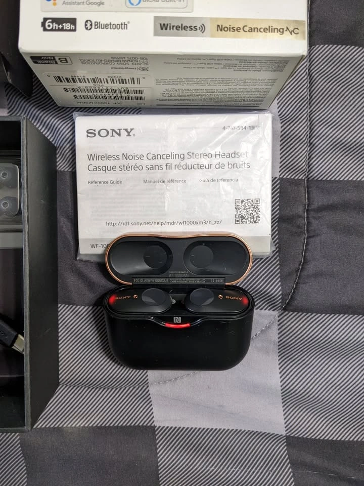 Sony xm3 earbuds (Black)