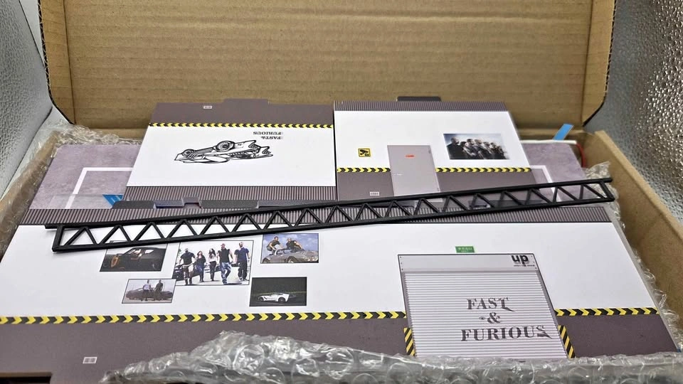 1:64 Scale Fast & Furious Car Display Parking Garage