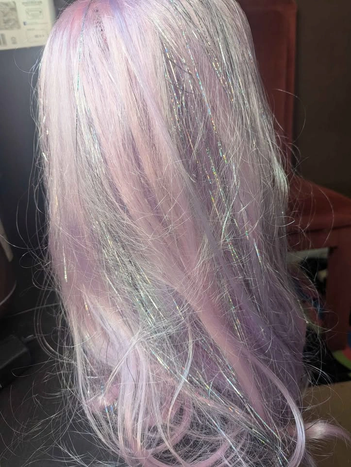 Lavender Costume Wig with Silver Tinsel – Long - photo 2