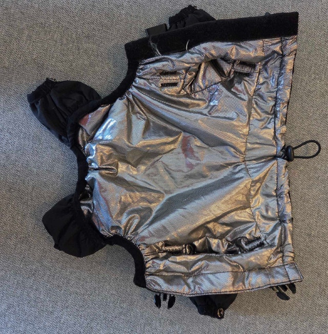 Canada Pooch Size 8 Winter Dog Coat - photo 4