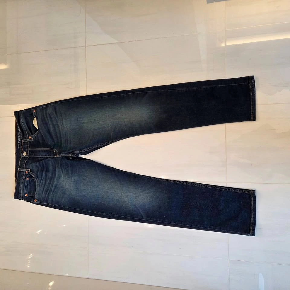 Levi’s 502 Regular Taper Performance Jeans – 32 x 34
