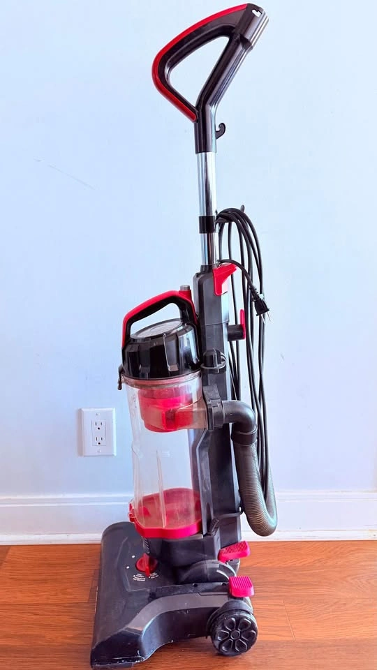 Eureka PowerSpeed Upright Vacuum - photo 3