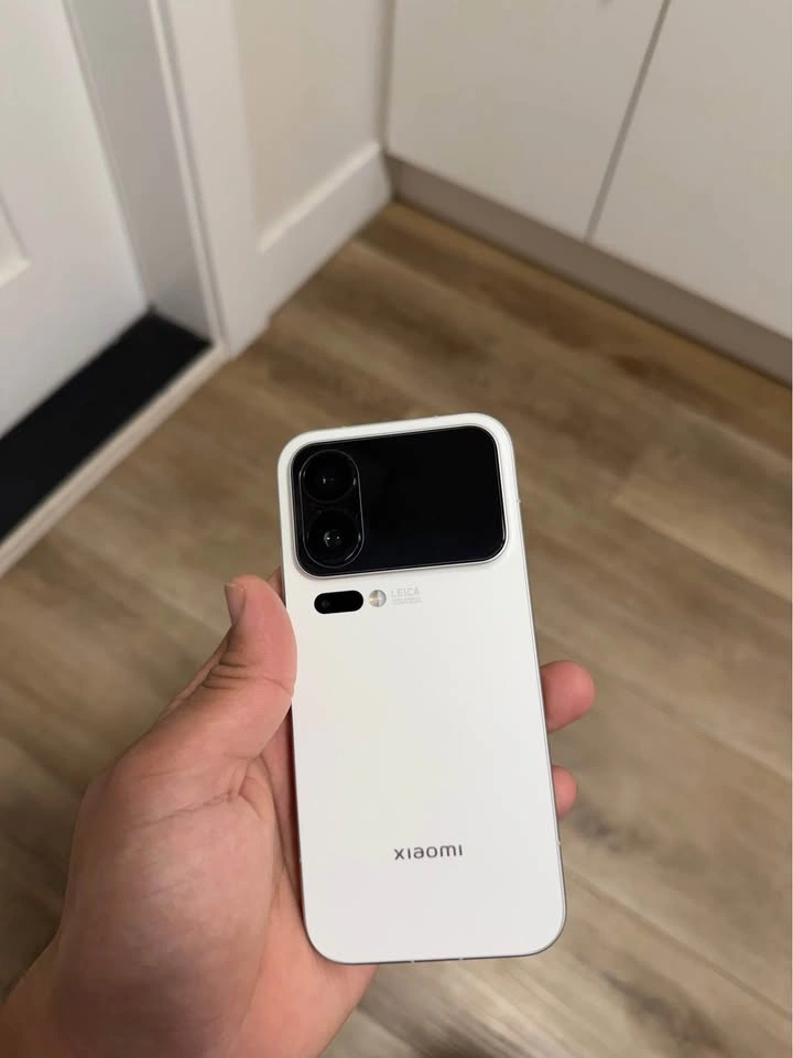 Xiaomi 17 Pro — 16GB RAM | 264GB Storage | White