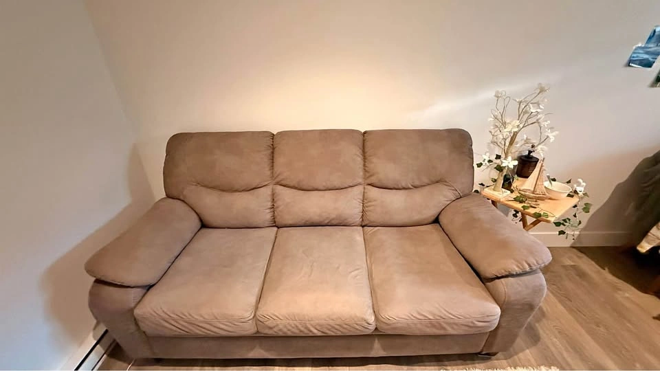 3 seater sofa for sale