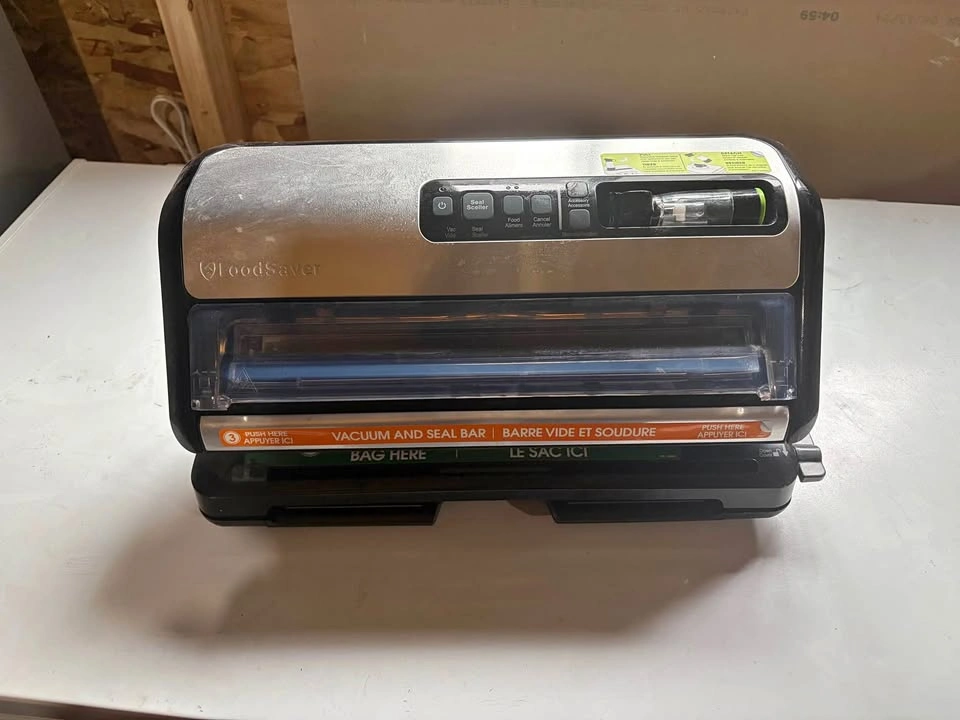 FoodSaver Vacuum Sealer