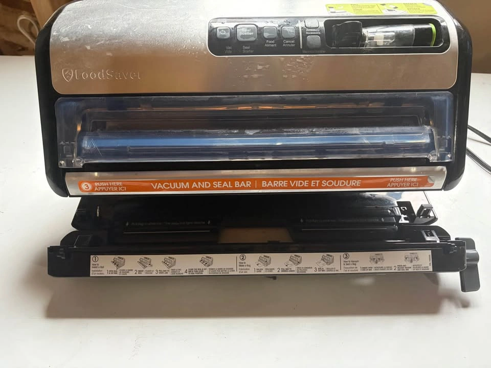 FoodSaver Vacuum Sealer - photo 5