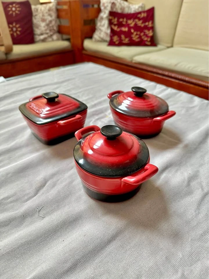 Red Ceramic Bowls