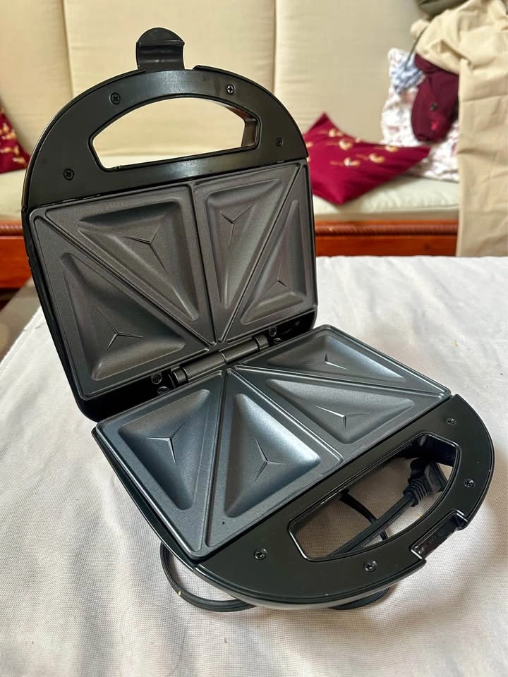 Toastmaster Sandwich Cooker - photo 2