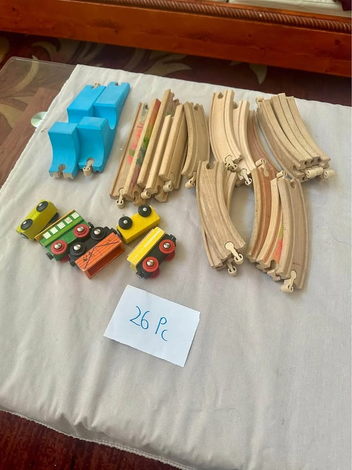 Wooden Train Set (26 Pieces) - photo 2