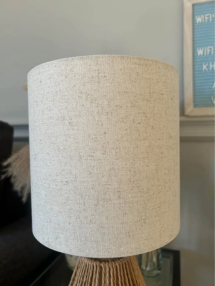 Corded rattan table lamp - photo 2