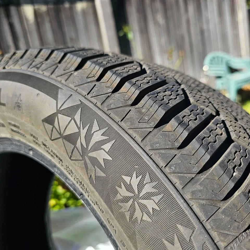 Set of 4 Continental VikingContact 7 Winter Tires 215/60R16 XL - photo 5