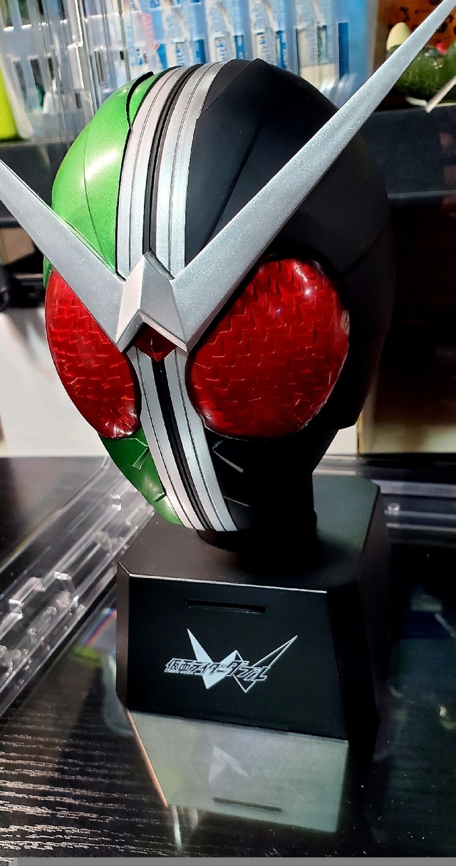 Kamen Rider W (Cyclone Joker) Head Display - photo 2