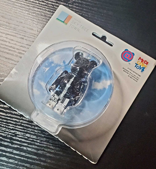 MEDICOM BEARBRICK TOKYO SKY TREE TOWN 100% - photo 2