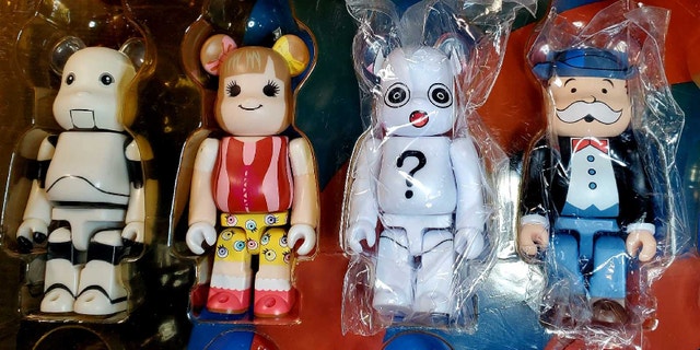 ARTIST Bearbrick 100% - photo 3