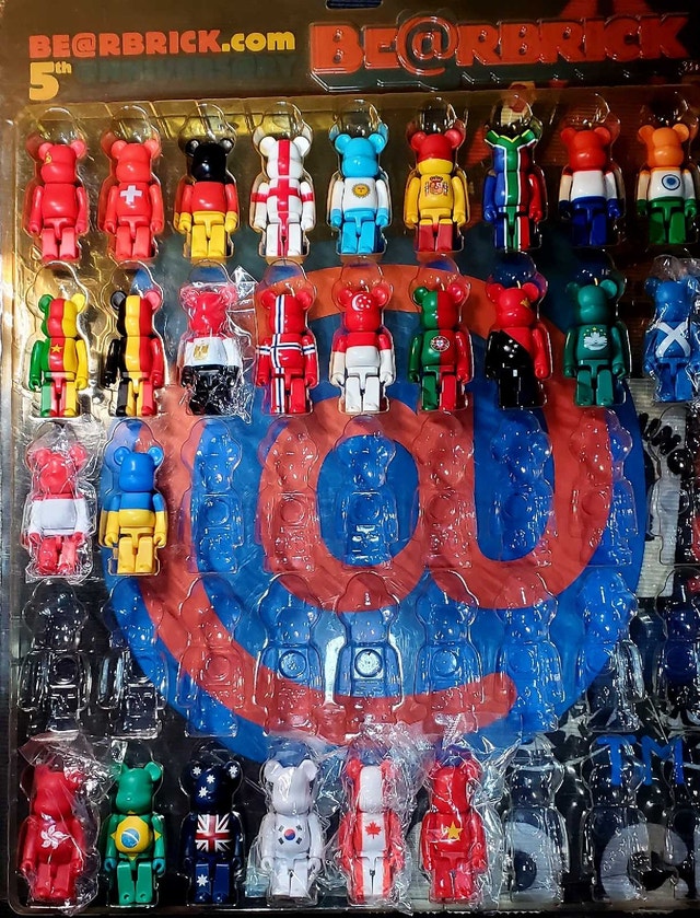 FLAG Bearbrick 100%