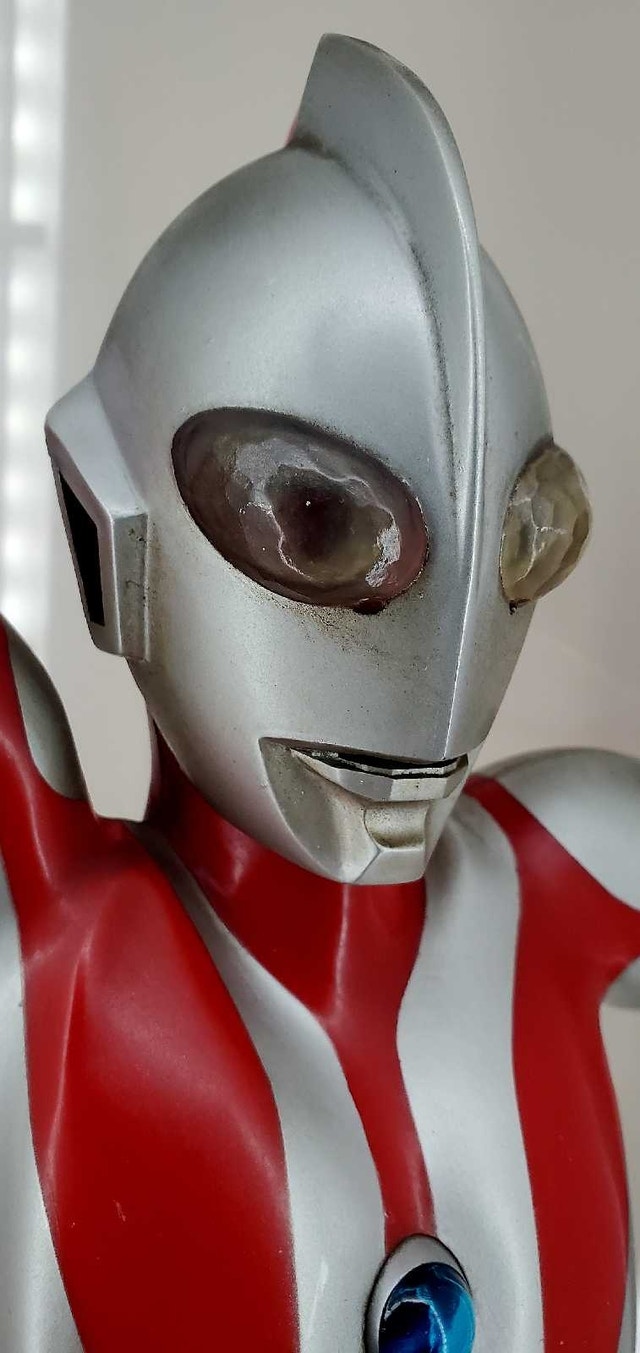 Kyomoto Collection DX Ultraman with beta capsule 60cm tall
