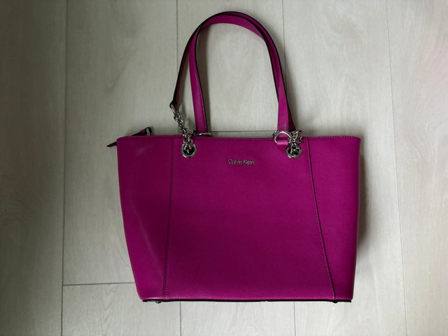 Calvin Klein Tote (Fuschia)