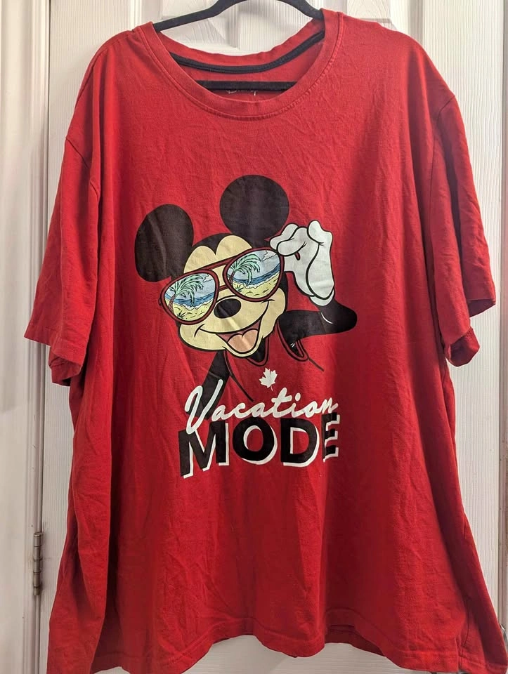 Disney Mickey Mouse "Vacation Mode" T-Shirt – Red, 4XL