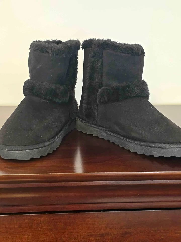 NEW Ardene Collective Thinsulate Boots for Kids