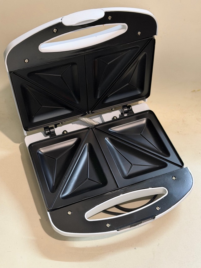 Chefman Sandwich Maker - photo 2
