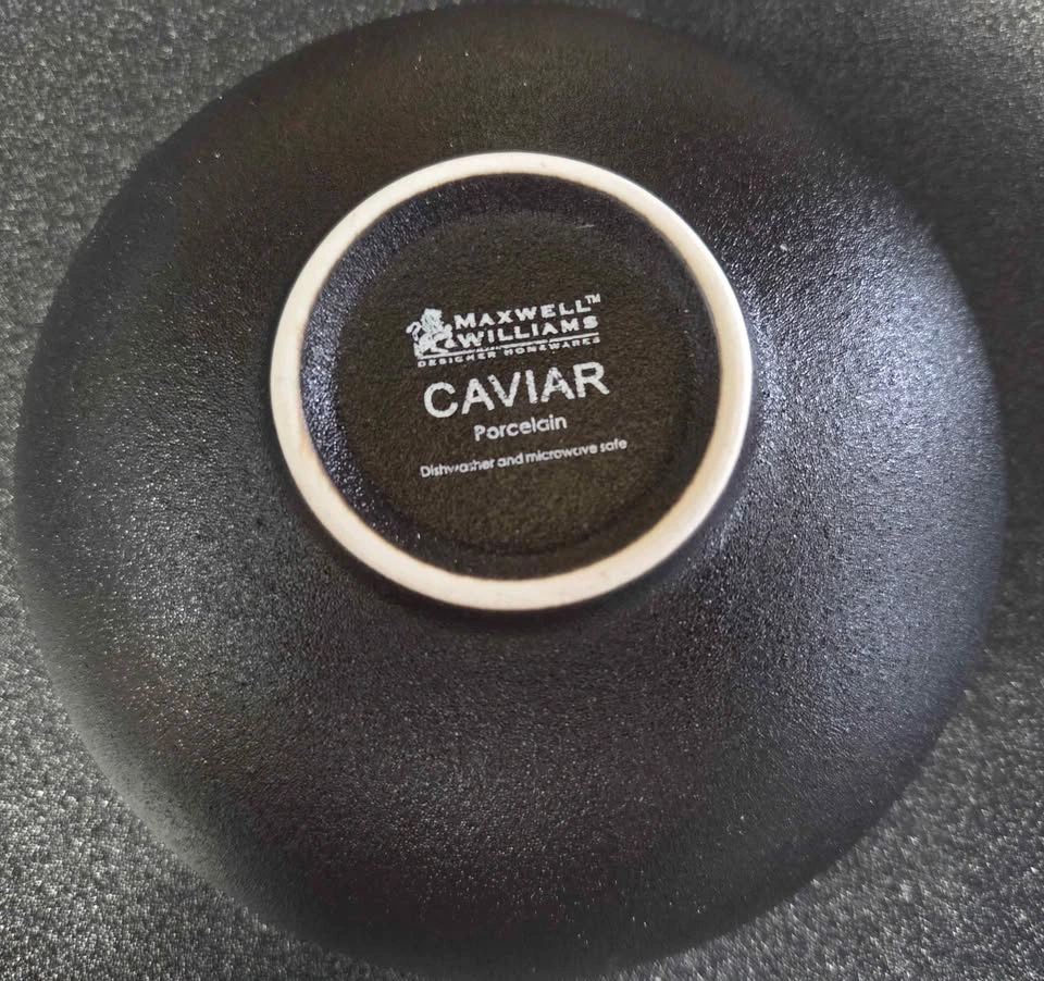 Maxwell & Williams Caviar Black Dinner Set - photo 3