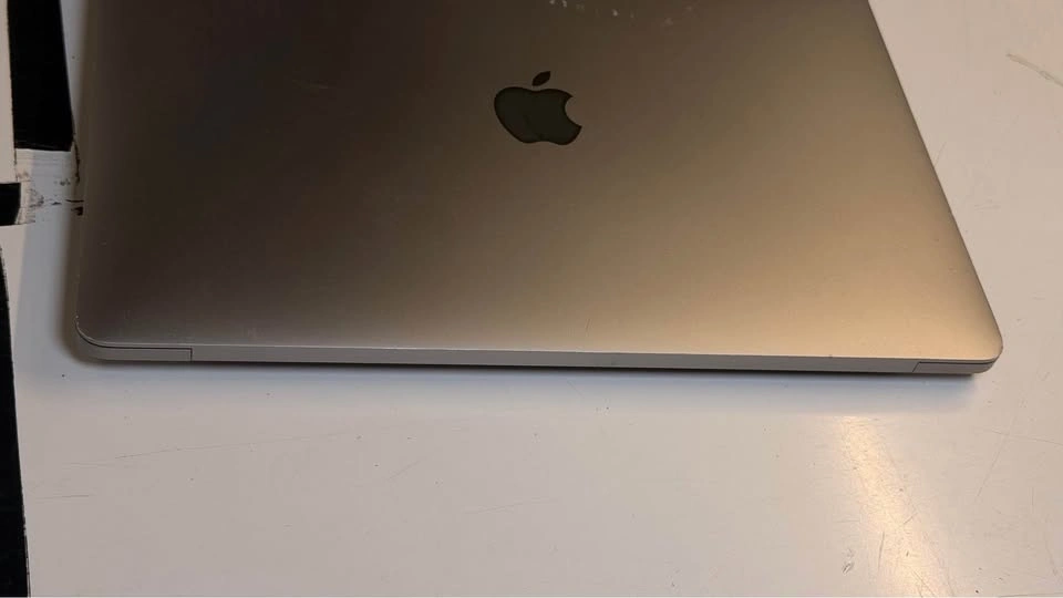 MacBook Pro 13" M1 2020 Space Gray — Fully Working, 100% Battery - photo 2